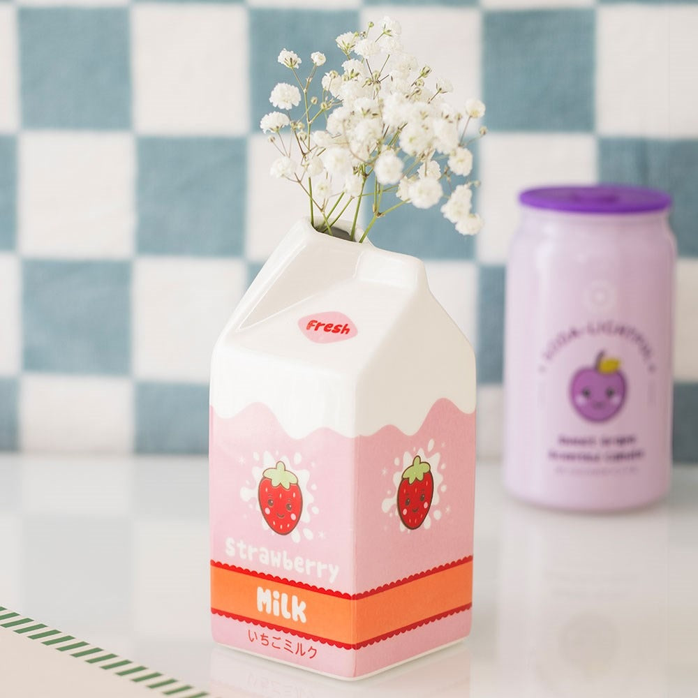Strawberry Milk Carton Vase, photo 2