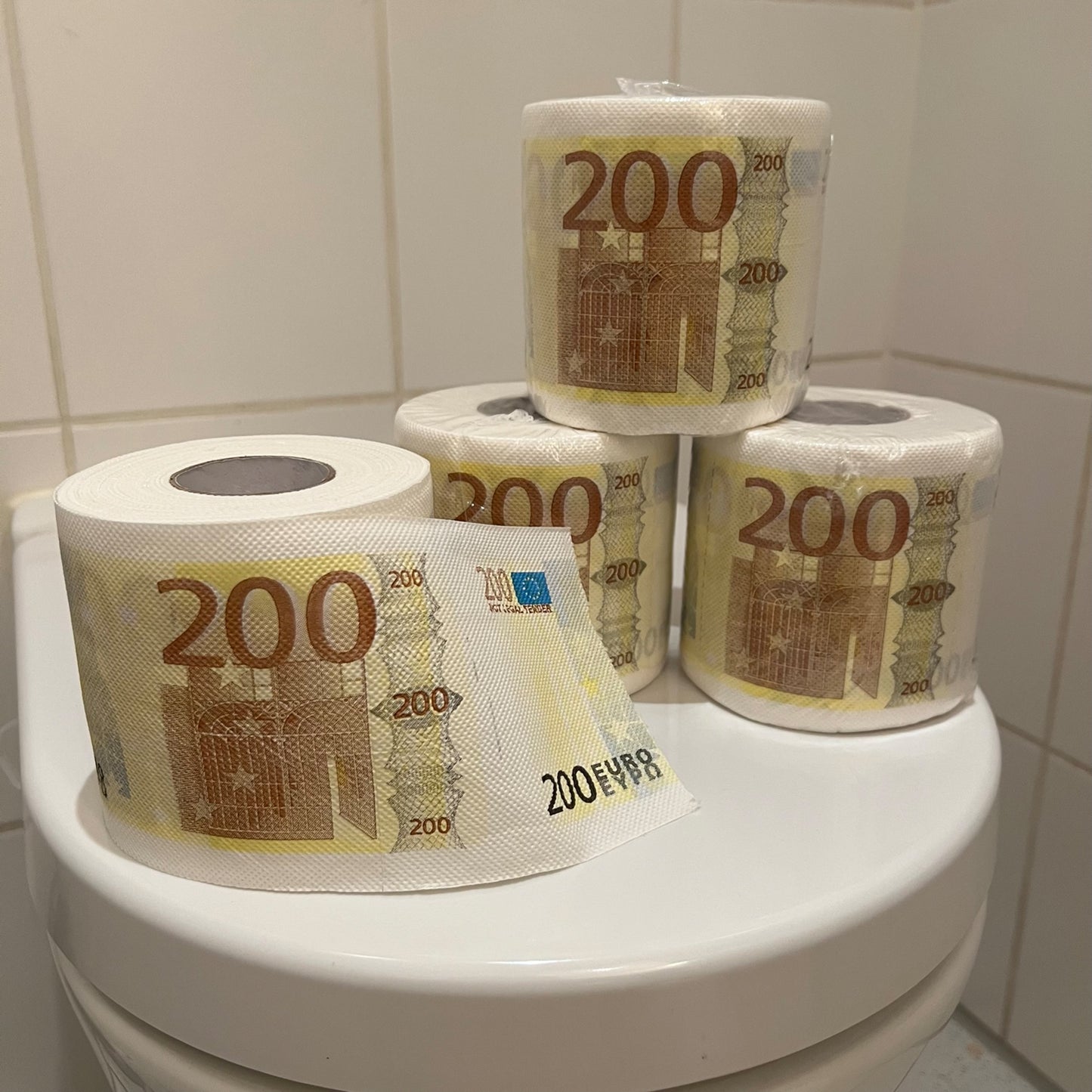 Carta Igienica €200